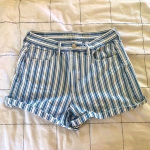 High rise AEO striped high waisted shorts size 6